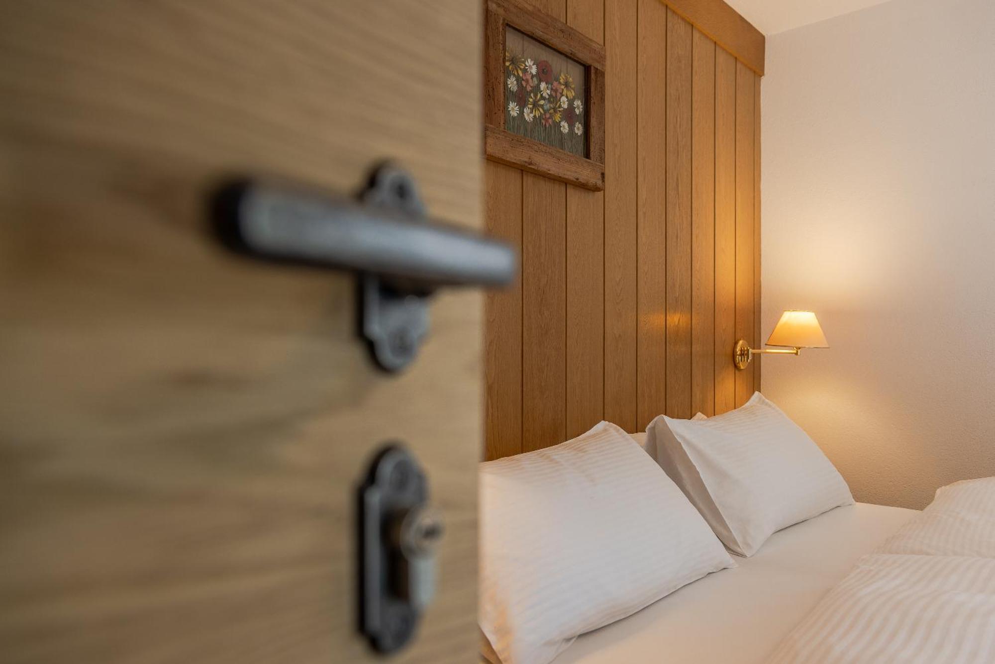 Villa Resi B&B Corvara In Badia Eksteriør bilde